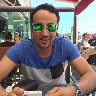 photo de témoin qui donne un avis positif de l'entreprise taxiallovtc.com